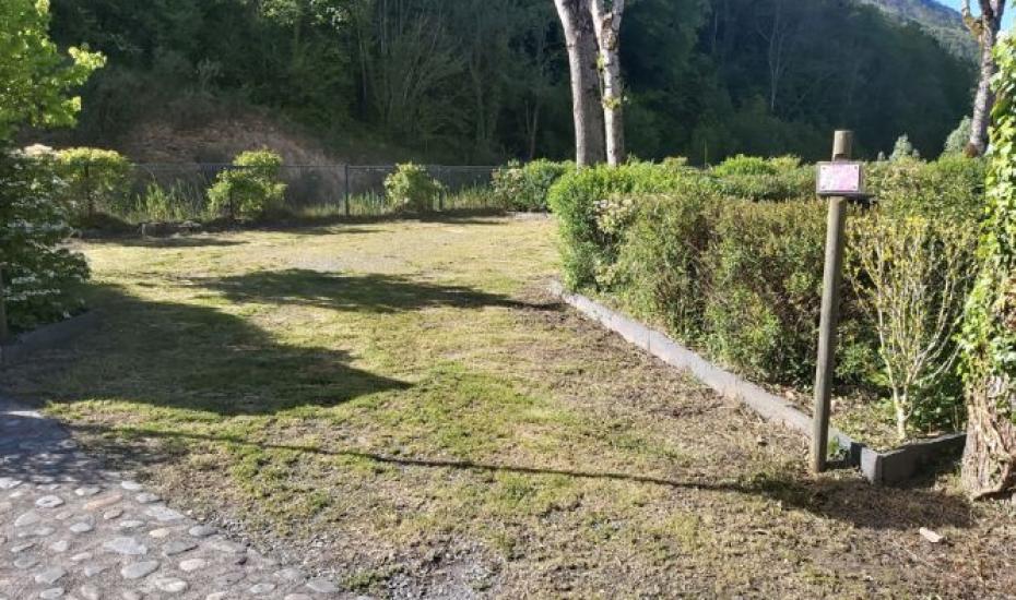 ᐃ CARAVANEIGE LES GLERES *** - emplacement