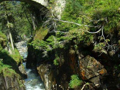 Sous le pont